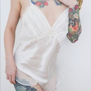 Vintage Delicates Bridal Onesie Size Large